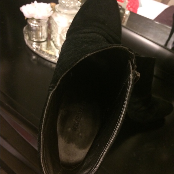 Nine West black booties - Picture 6 of 9